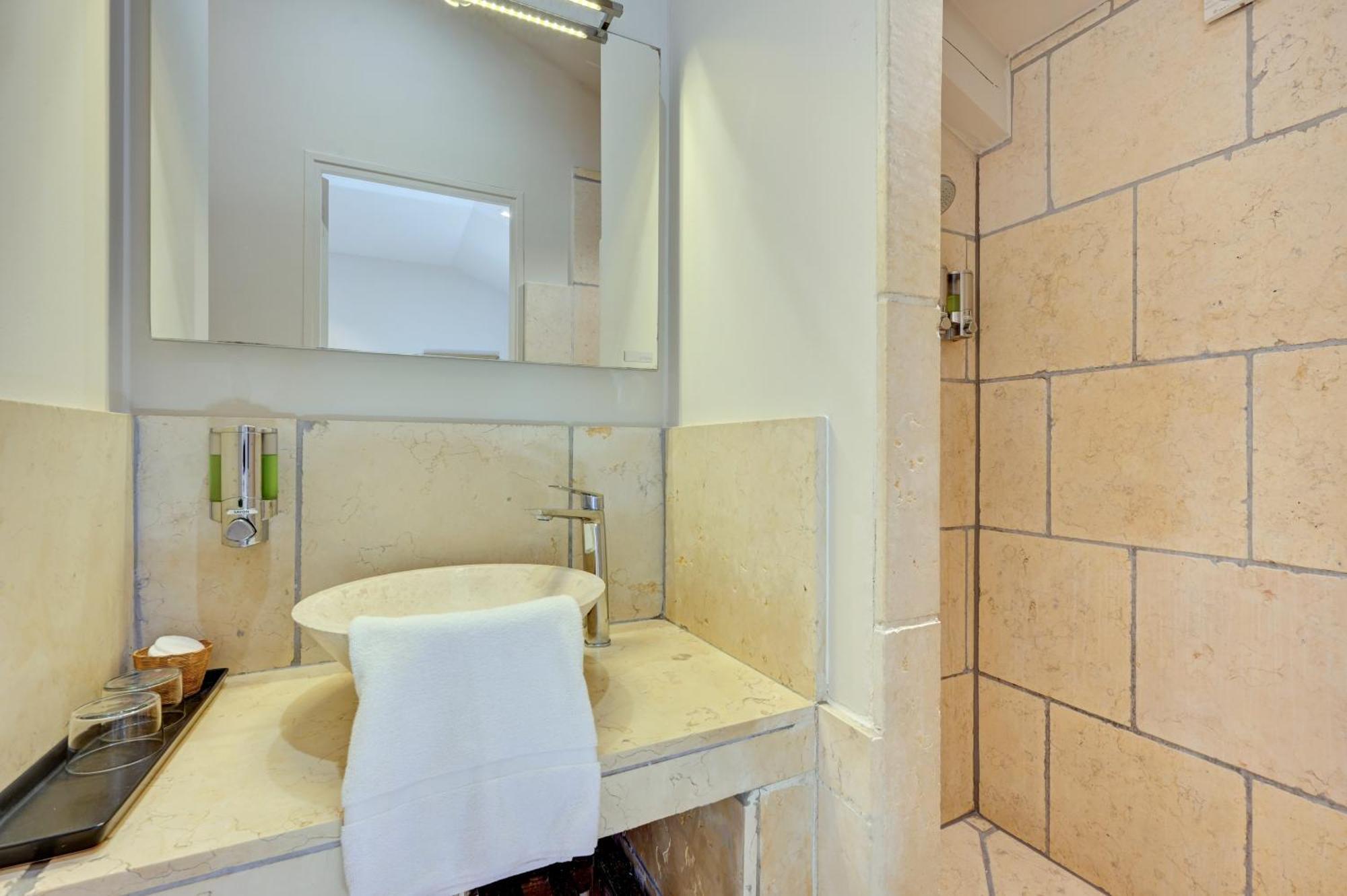 לורמרן Hostellerie Le Paradou מראה חיצוני תמונה